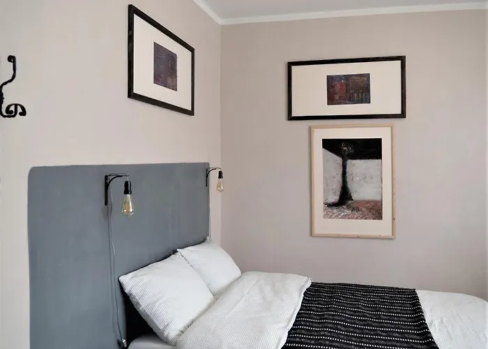 Almonia * Βρότσλαβ